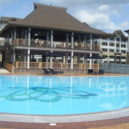 The Oasis Davao Condotel Екстер'єр фото