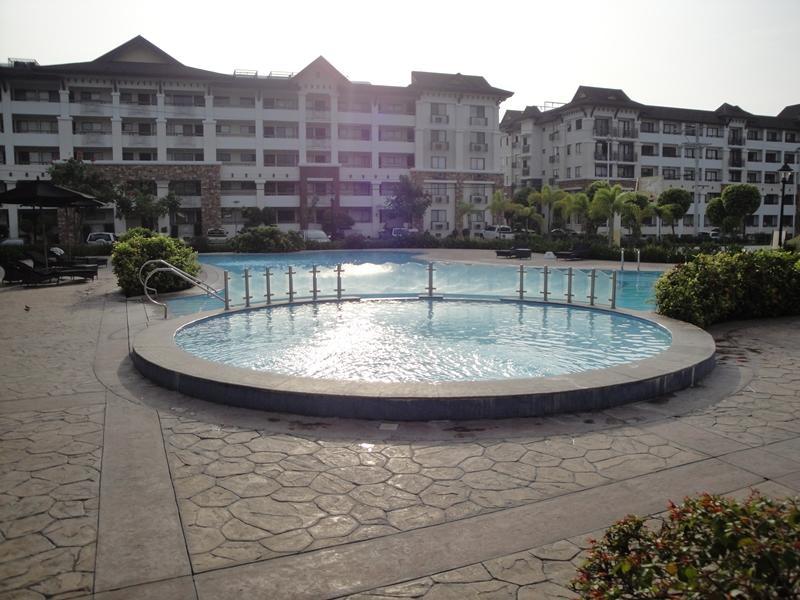 The Oasis Davao Condotel Екстер'єр фото