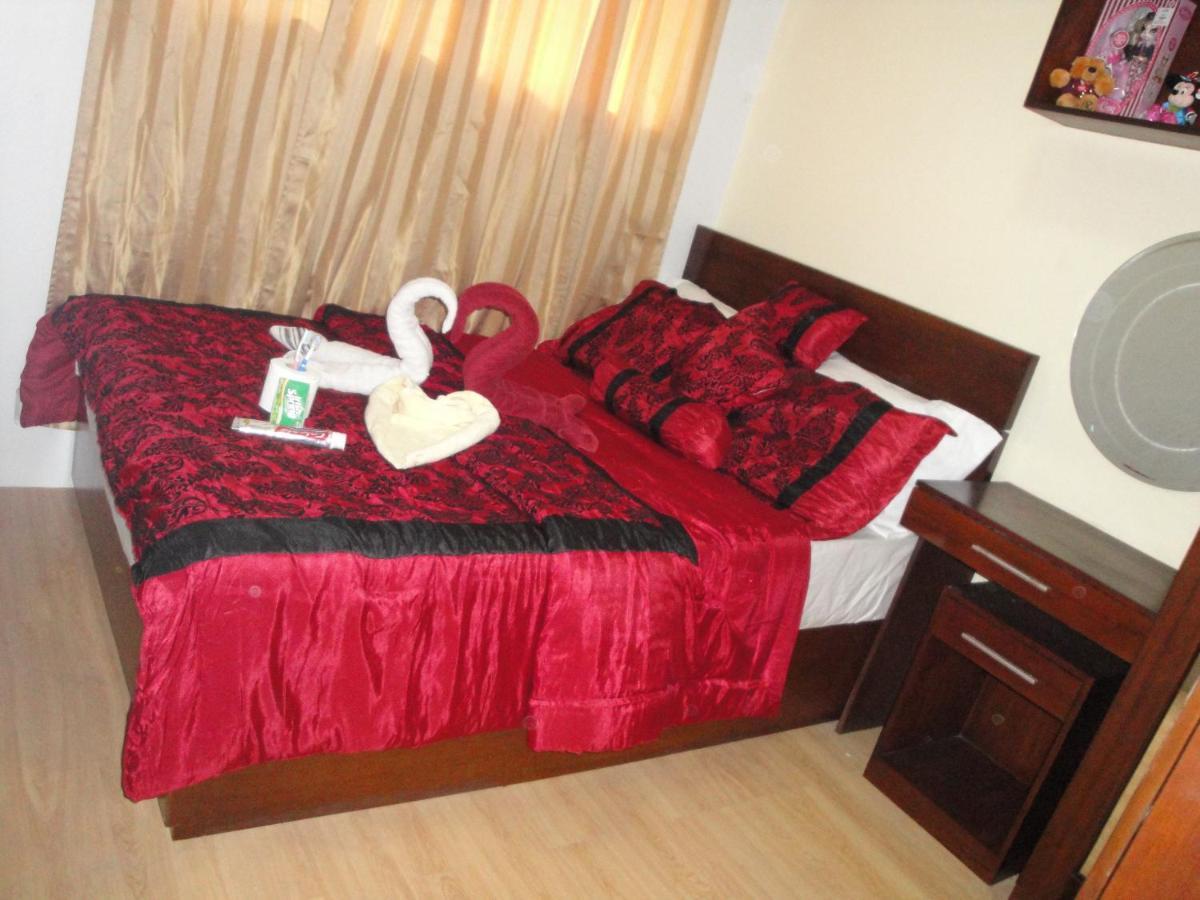 The Oasis Davao Condotel Екстер'єр фото